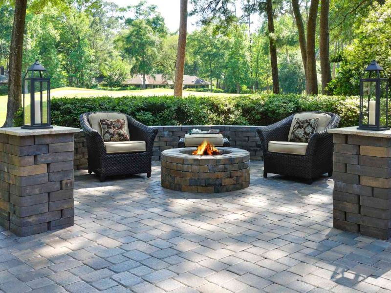 Custom Fire Pit Design for Elegant and Functional Outdoor Living Spaces