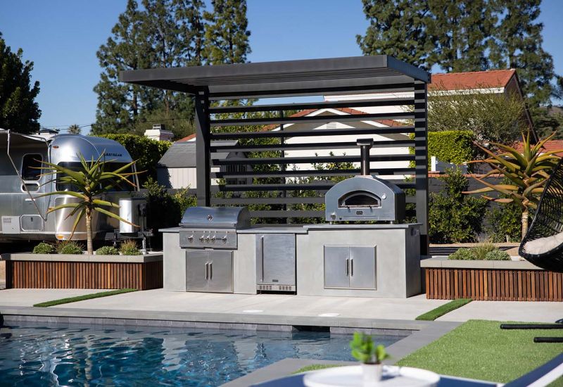 Backyard Cooking Spaces Built for Comfort, Functionality, and Aesthetics