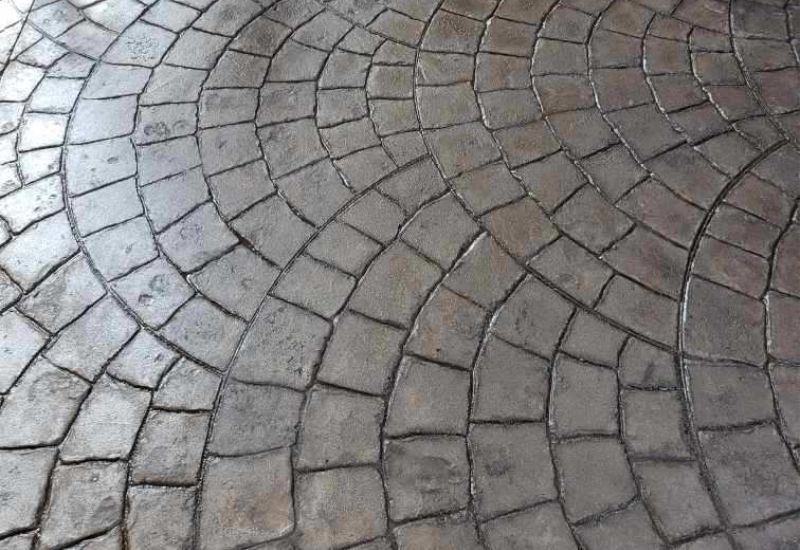 Stamped concrete circular pattern in collierville TN.