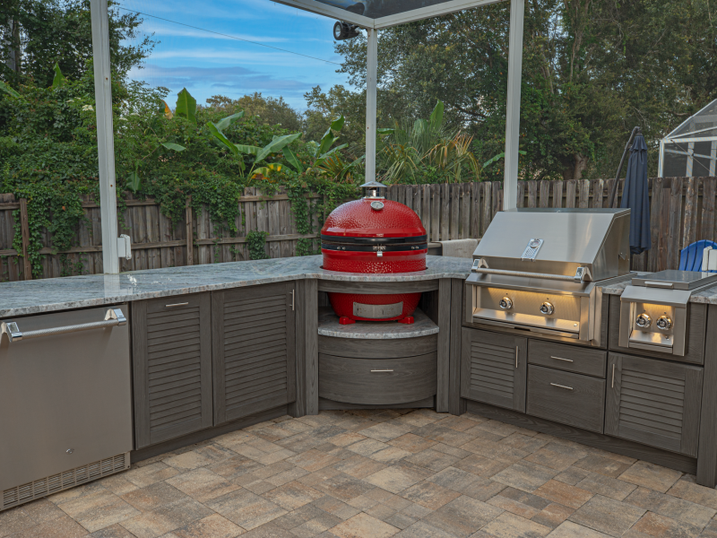 Built-In Grill Installation for Functional and Modern Outdoor Cooking